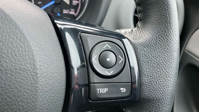 Toyota Yaris 1.5 Hybrid Icon Tech 5dr CVT Hybrid Hatchback